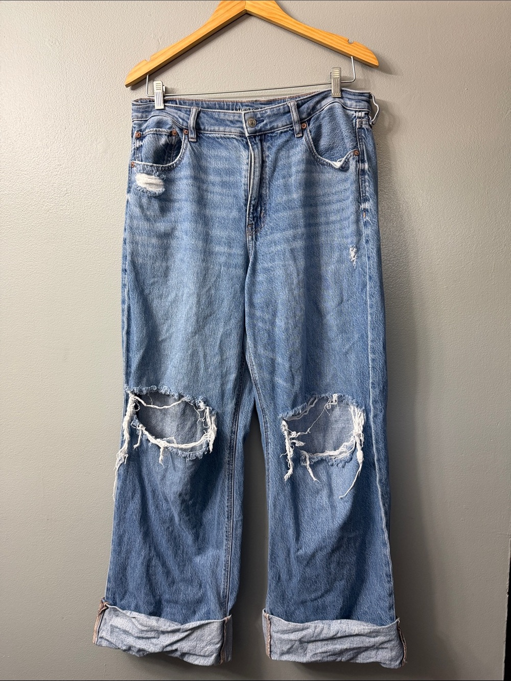 American Eagle Outfitters super high rise baggy wide leg Jeans 14